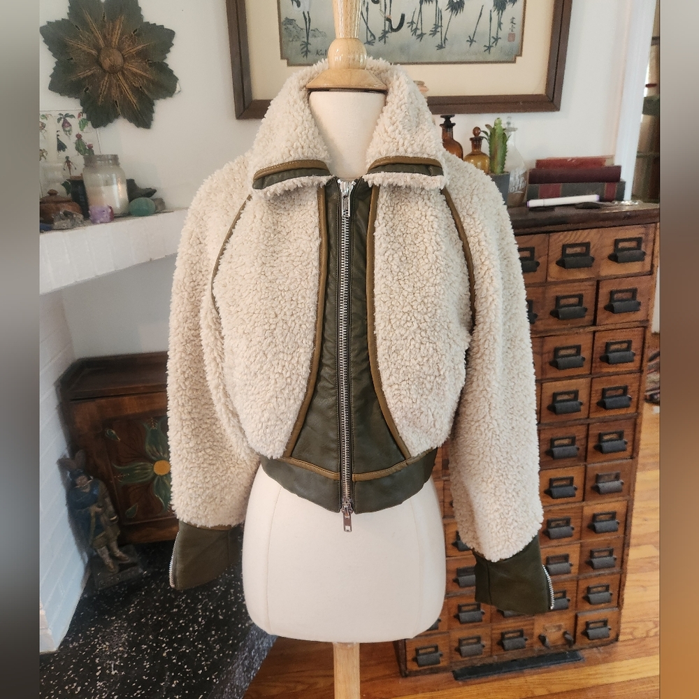 NWOT Ruve Javan Shearling Coat Size XS - Picture 11 of 16